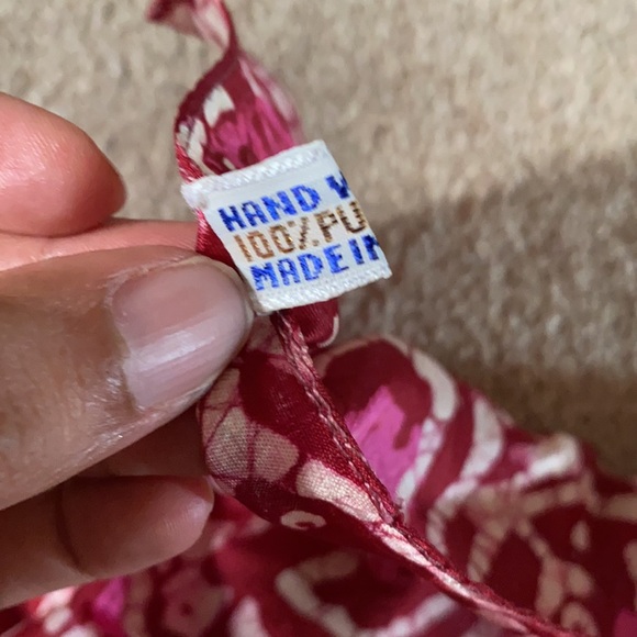 NWOT 💯 pure silk scarf - Picture 3 of 5